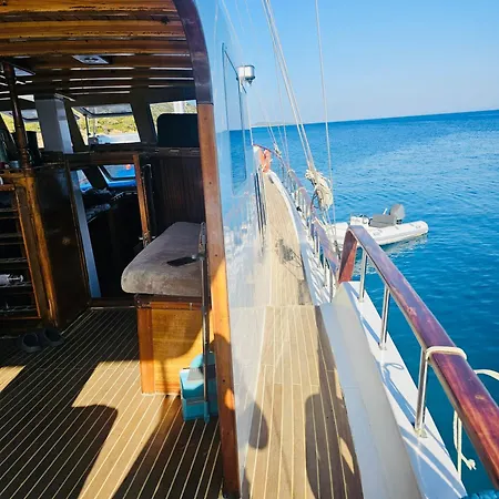 Botel Daphne S Gulet